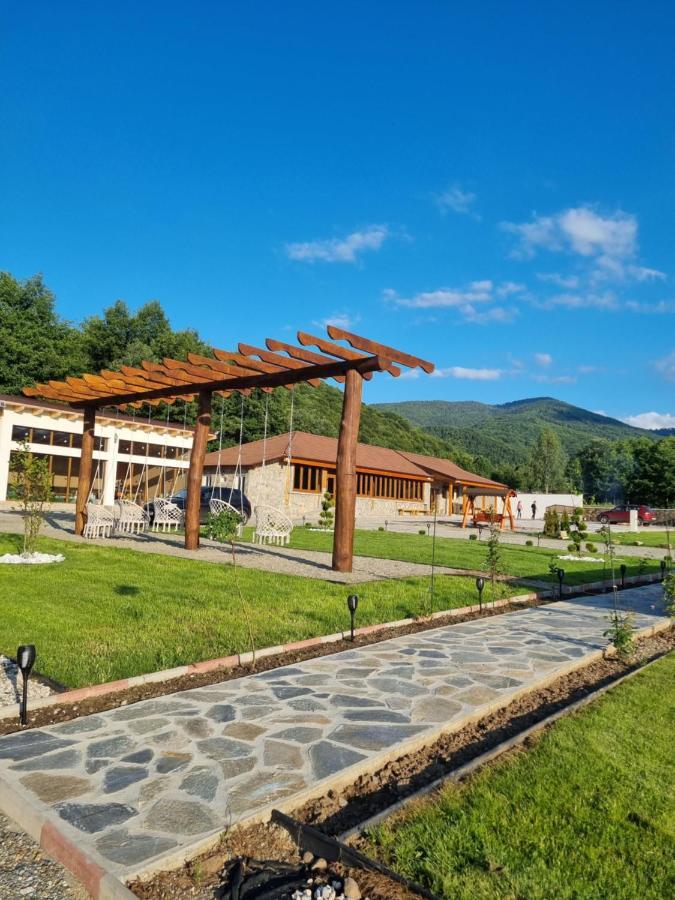 Doka Valea Sebesului A-Frame Hotel Ngoại thất bức ảnh