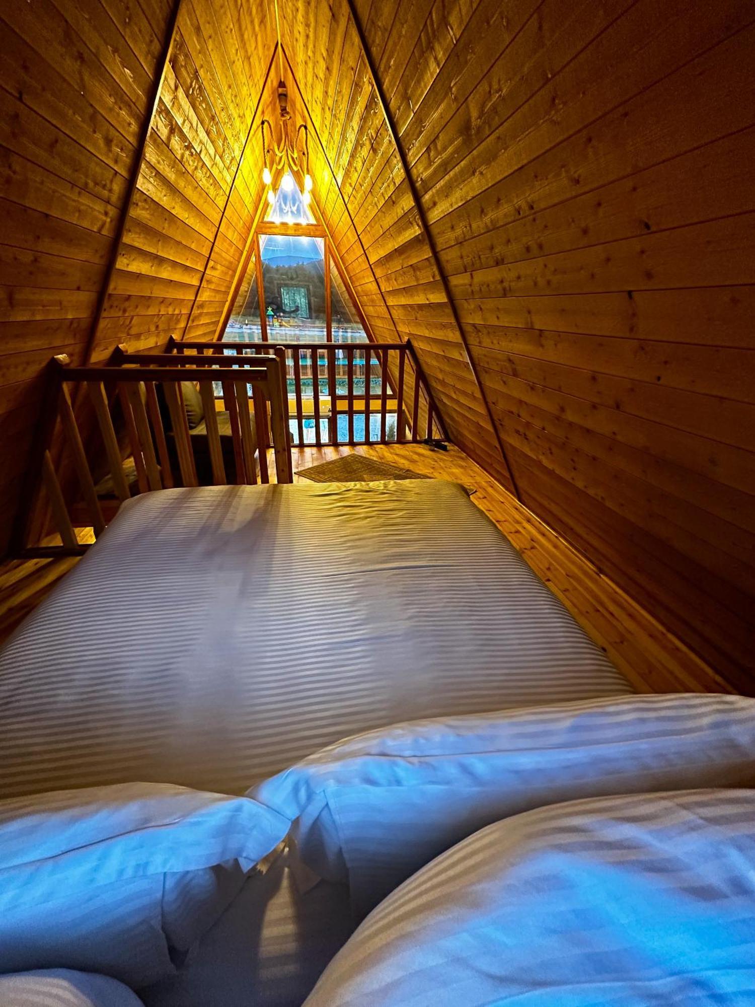 Doka Valea Sebesului A-Frame Hotel Ngoại thất bức ảnh